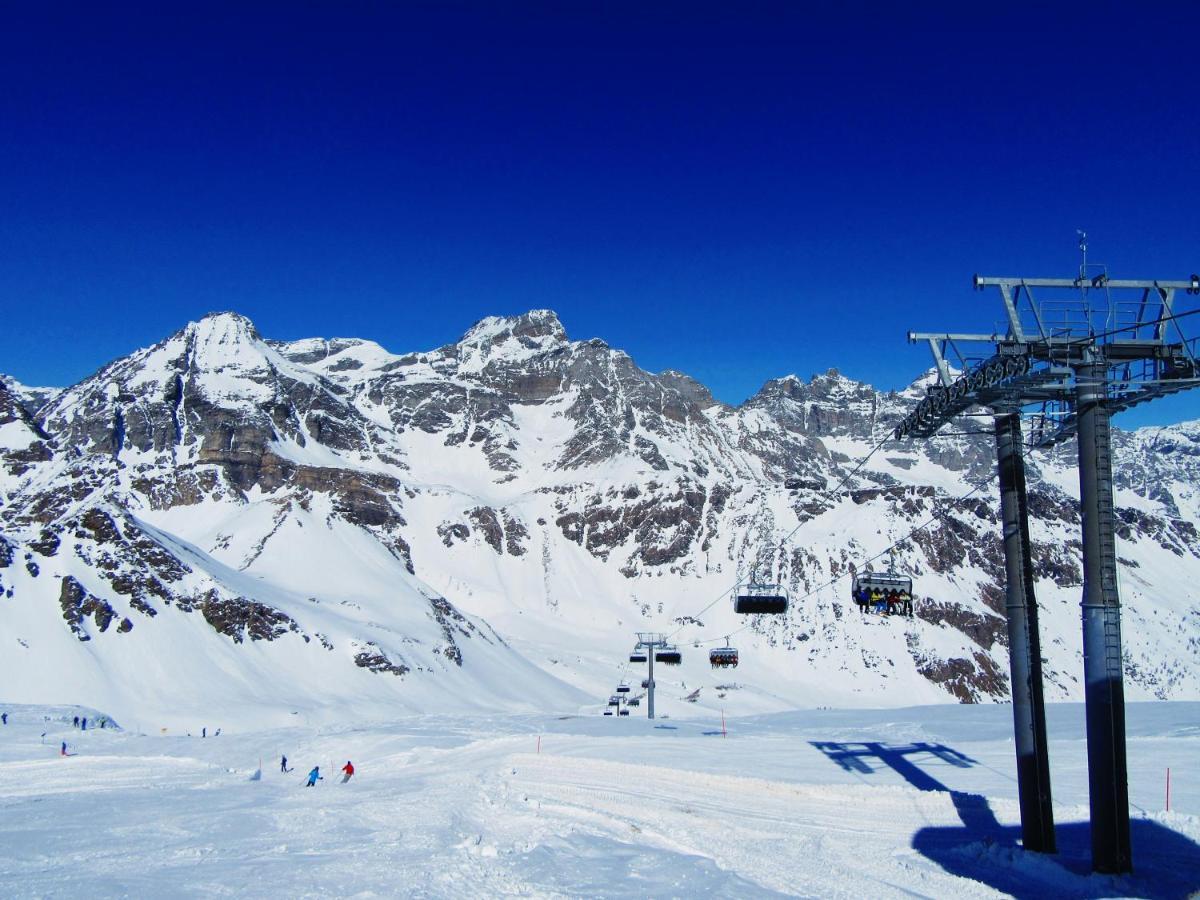 Вилла Casa Vacanza In Tipico Chalet Di Montagna Варцо Экстерьер фото