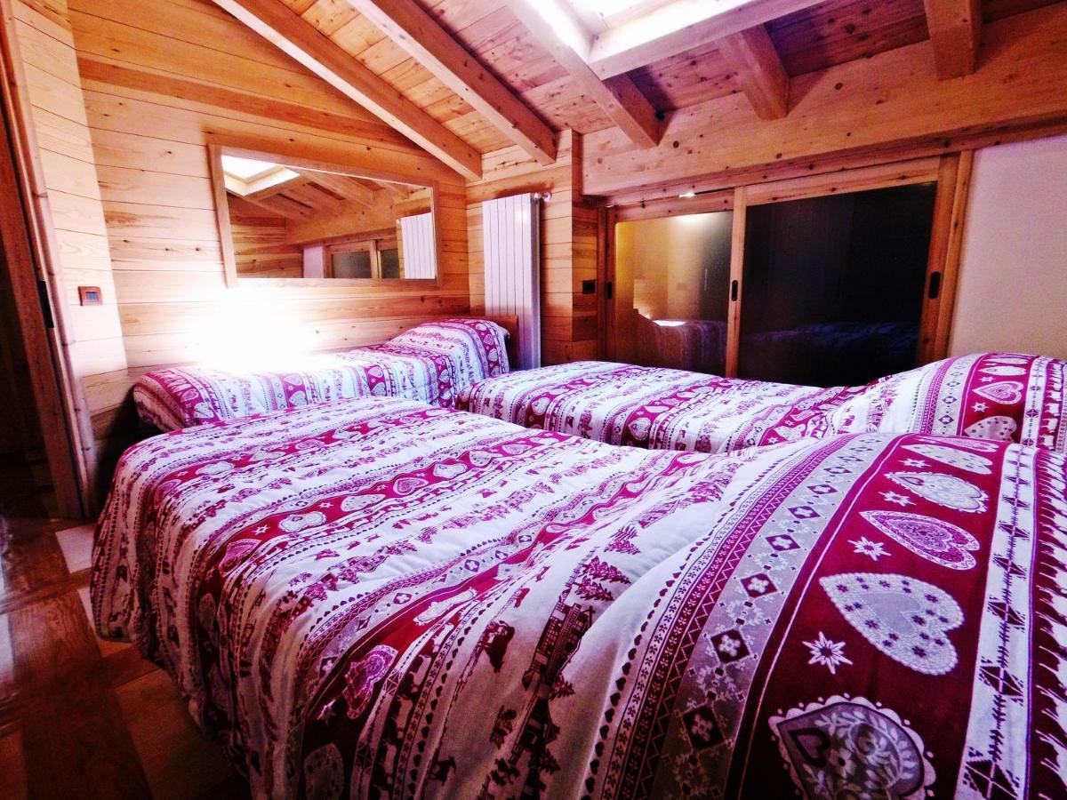 Вилла Casa Vacanza In Tipico Chalet Di Montagna Варцо Экстерьер фото