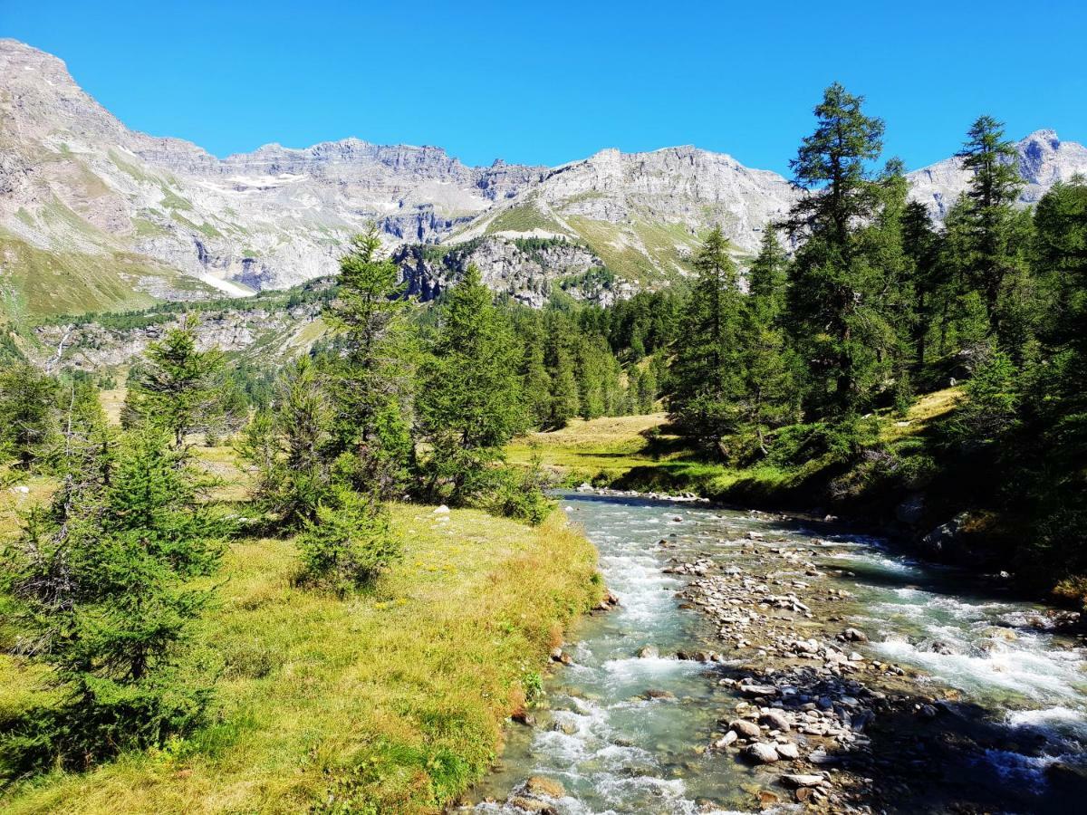 Вилла Casa Vacanza In Tipico Chalet Di Montagna Варцо Экстерьер фото